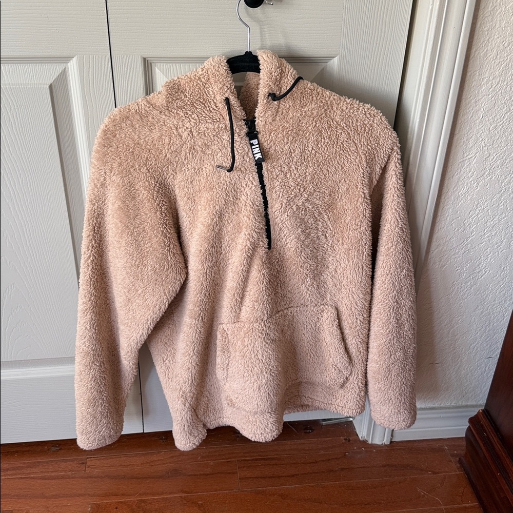 PINK Victoria Secret beige Color Pullover Sherpa women’s XS